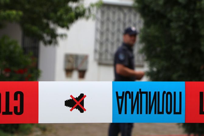 Danijela R. bacila ćerku sa zgrade, pa isekla vene na Bežanijskoj kosi, Bežanija, Bežanijska kosa, ubistvo, samoubistvo, vatrogasci, policija