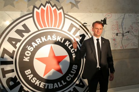 Koktel KK Partizan, Ostoja Mijailović