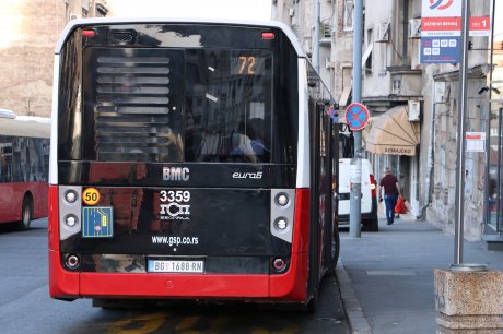 Autobus 72