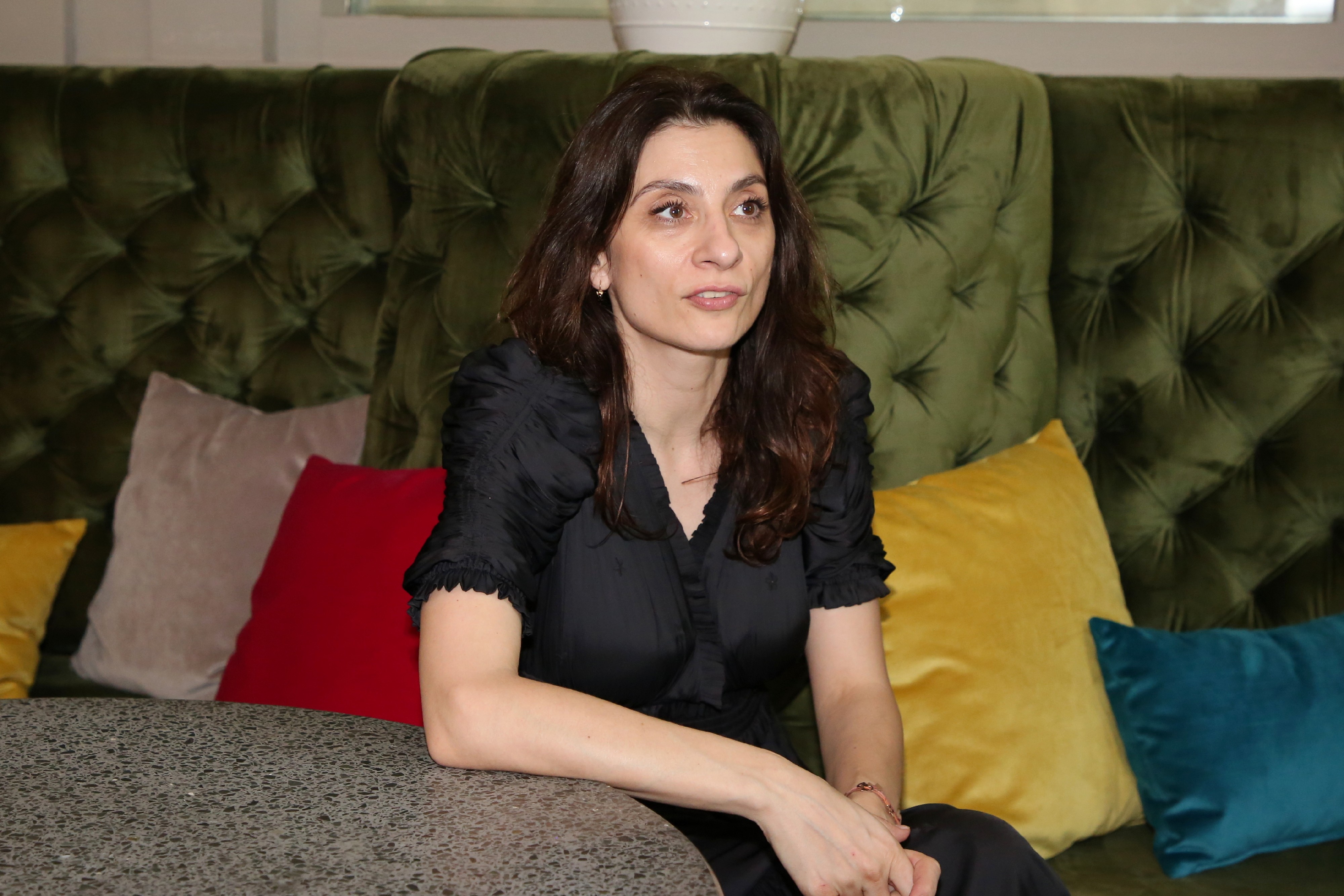 "Imam maglu u glavi" Mandina udovica priznala sa čime se bori: "Počelo je da me nervira!"