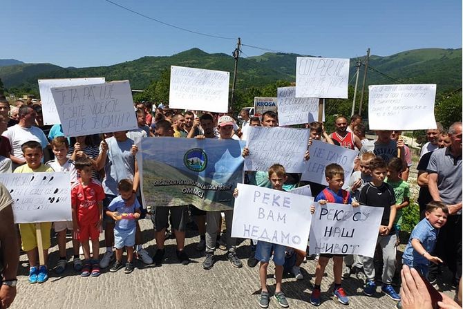 protest Srba i Albanaca