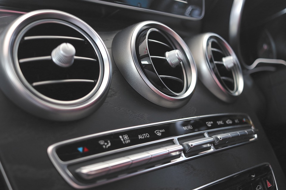 Paprene kazne za vozače: Evo kada vas rashlađivanje automobila može koštati preko 50.000 dinara