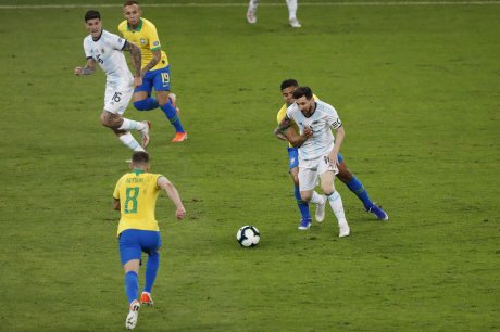 Fudbalska reprezentacija Brazila, Fudbalska reprezentacija Argentine, Lionel Mesi