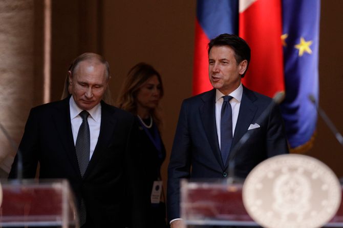 Đuzepe Konte, Giuseppe Conte, Vladimir Putin