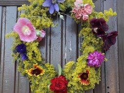 Ivanjdan, venac, cveće