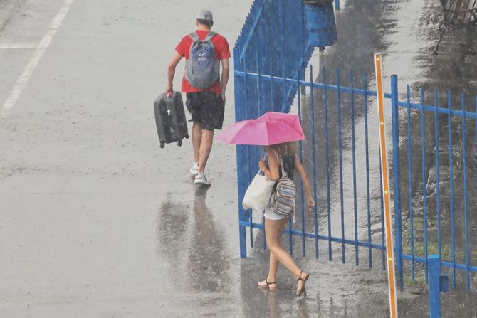 Novi Sad, nevreme, kiša, pljusak Novi Sad, nevreme, kiša, pljusak
