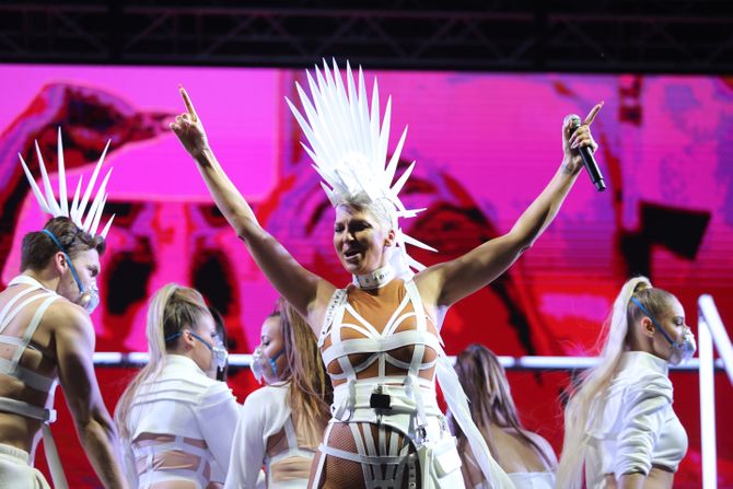 Jelena Karleuša JK, Festival Ulaz,