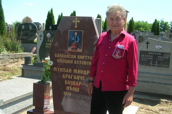 Iđoški Betoven Iđoški Betoven