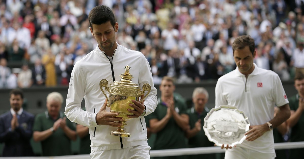 Novak Đoković objavio sliku sa Federerom i poslao šampionsku