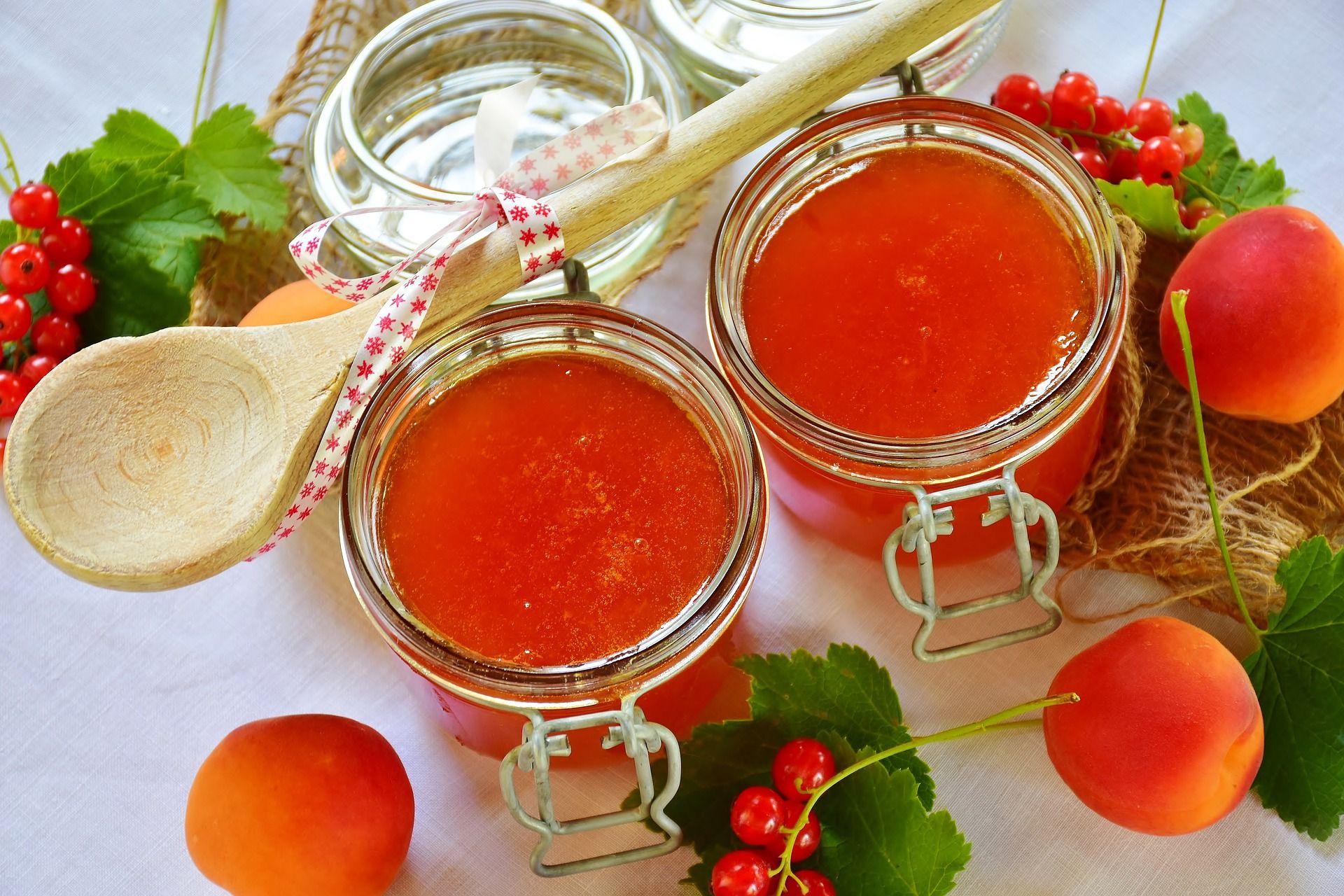 Ovaj recept zovu "bakin ćilibarski džem od kajsija" zbog specifične boje koju svi znamo: Evo kako se pravi