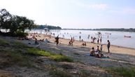 Na Velikom ratnom ostrvu nalazi se plaža koja je jedna od omiljenih Beograđanima