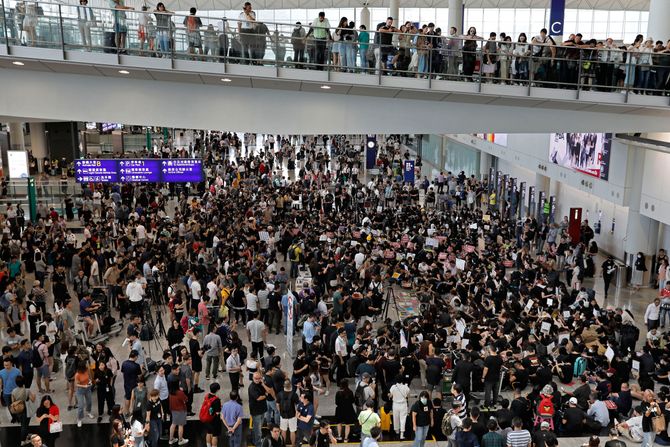 Hongkong, protesti, aerodrom