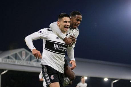 Aleksandar Mitrovic i Rajan Sesenjon, Fulam