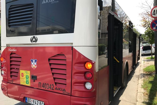 AUTOBUS EKPLOZIJA HITNA