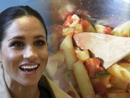 Megan Markl, bolonjeze sa tikvicama