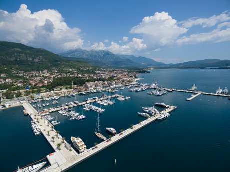 Porto Montenegro, Crna gora luka