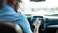 Veliki broj mladih vozača priznaje da za volanom gleda video klipove na pametnim telefonima
