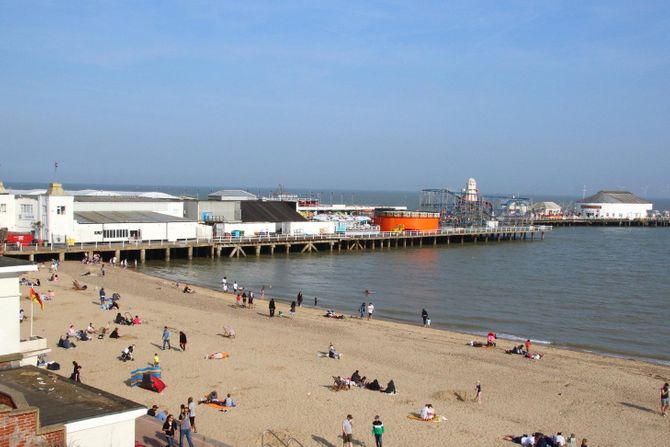 Clacton Pier, Essex Clacton Pier, Essex