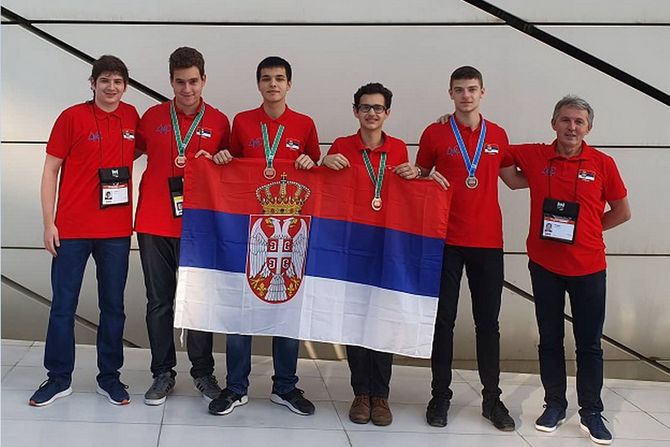 Četiri medalje za srpske učenike na Olimpijadi u Bakuu