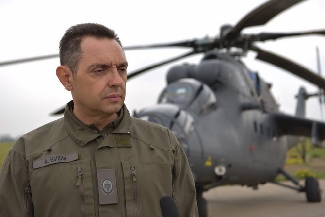 Aleksandar Vulin, helikopteri