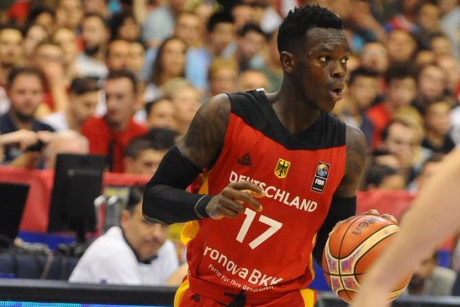 DENNIS SCHRODER