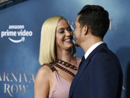 Keti Peri, Orlando Blum