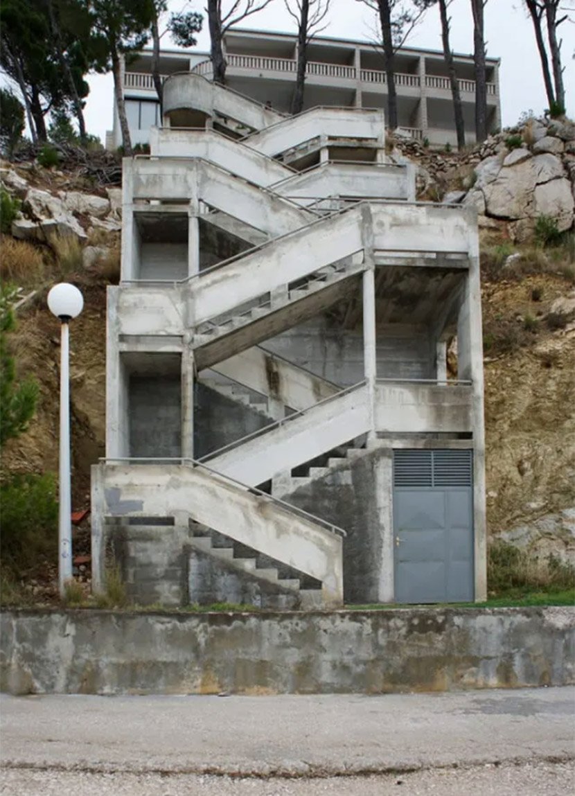 Najodvratnija građevina na Jadranu Najodvratnija građevina na Jadranu