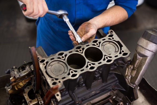 Traže se automehaničari i autolimari Traže se automehaničari i autolimari