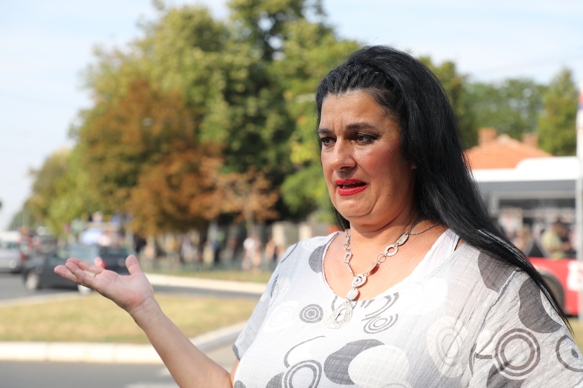 Mužu naše pevačice lekari jedva spasili život: Doživeo nezgodu kada se ispolivao kiselinom "Sav se unakazio"