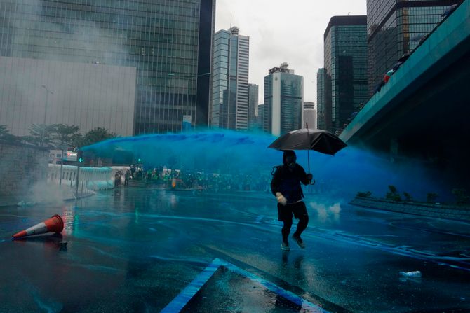 Protest Hongkong, vodeni topovi