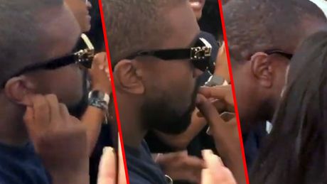 Kanye West čačka uši