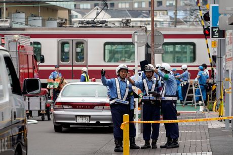 Voz, udes, Japan Train Crash Voz, udes, Japan Train Crash