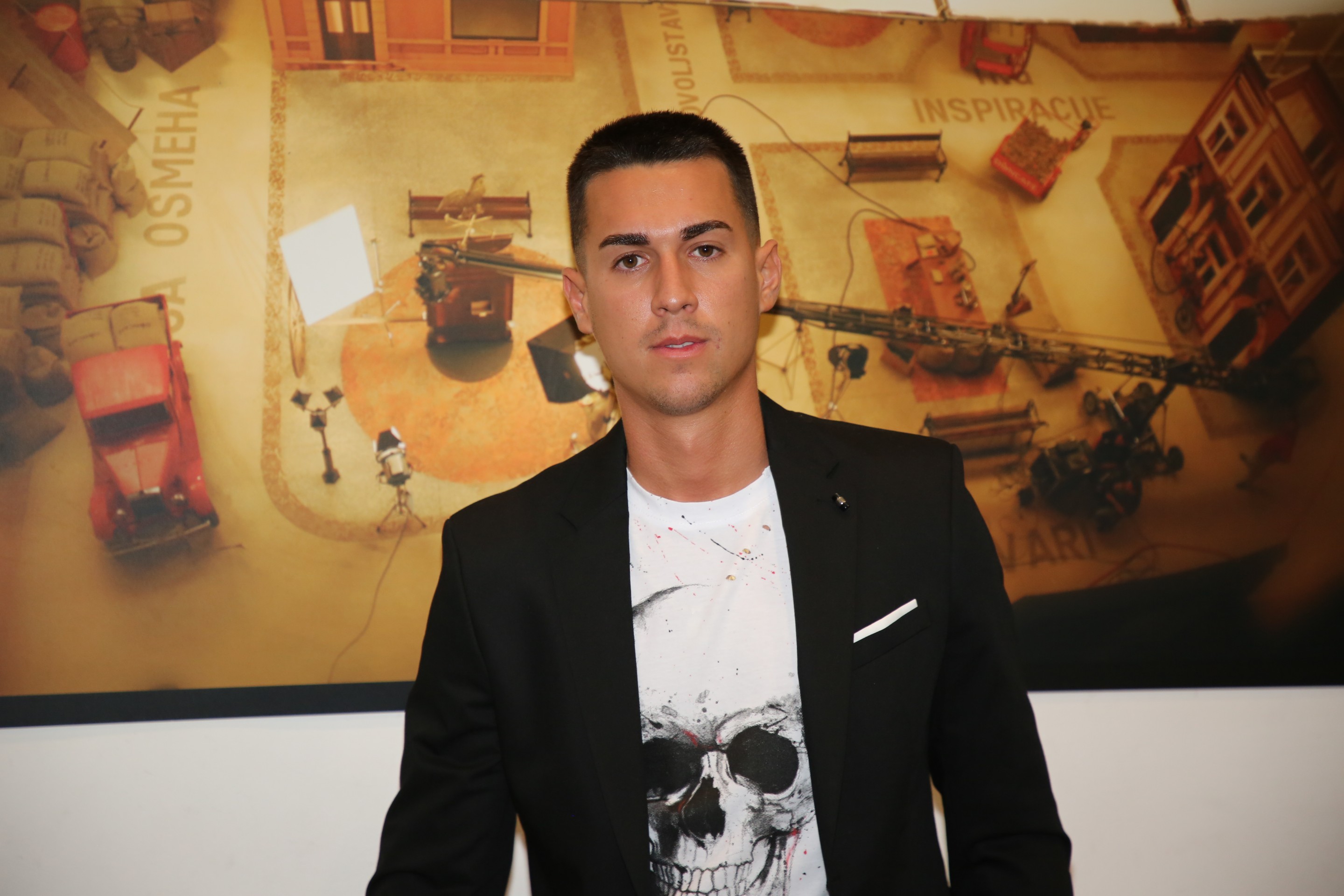 Bivši zadrugar posle dugo vremena u javnosti: Pojavio se na koncertu Vlade Georgieva, evo u čijem društvu