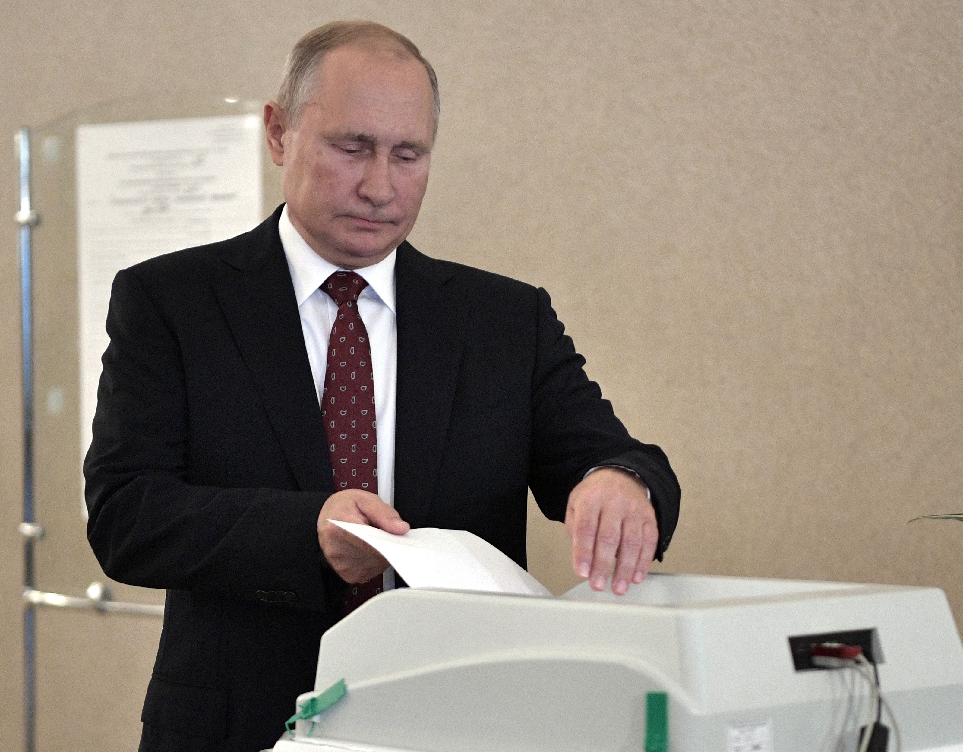 Rusi izlaze na izbore u septembru: Putin potpisao dekret, da li će ostati na vlasti?