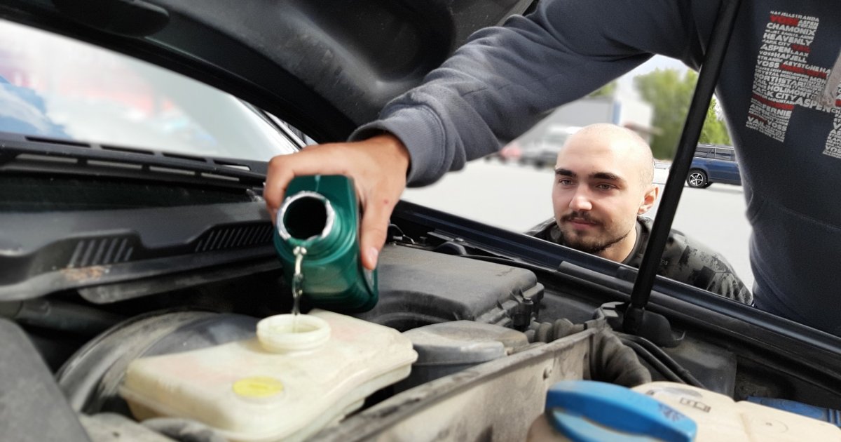 Mixing Engine Oil Can Be Done, But One Mistake Leads to Serious Failure