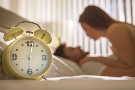 Vreme za sex, seks, alarm, sat,