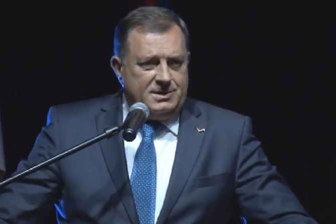 Milorad Dodik, Drvar