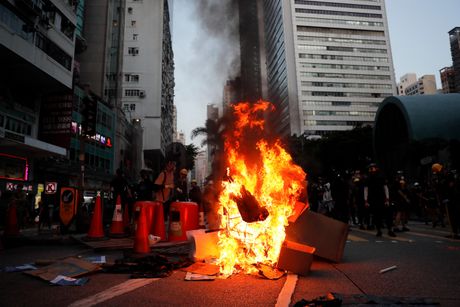 Neredi u Hongkongu