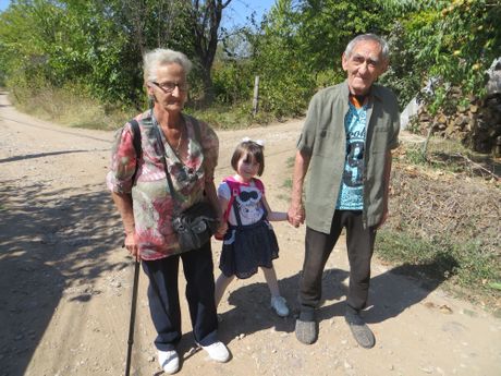 Niš, devojčica, Nađa Mladenović Bilbija Niš, devojčica, Nađa Mladenović Bilbija
