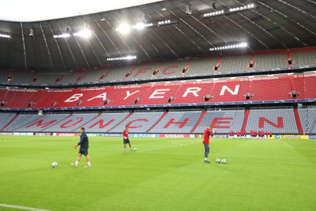 FK Crvena zvezda, trening u Minhenu