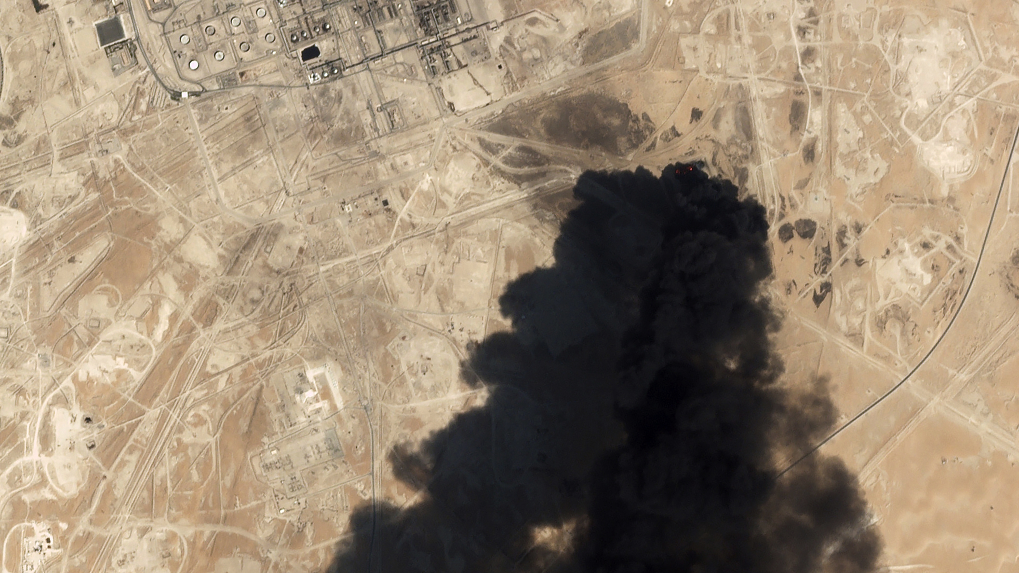 Rojters: Saudijska Arabija razmatra povećanje kapaciteta naftovoda ka Crvenom moru