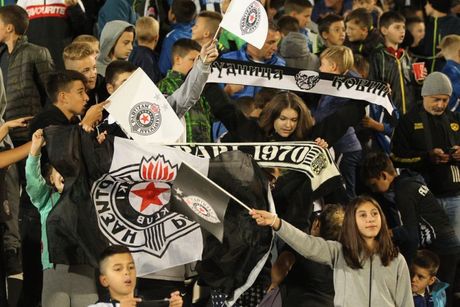 Mali navijači Partizana