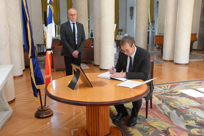 SRBIJA SIRAK KNJIGA ZALOSTI SRBIJA SIRAK KNJIGA ZALOSTI