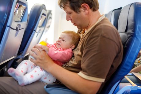 Uplakana Beba u avionu