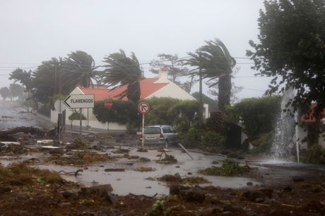 Lorenzo uragan Lorenco Azorska ostrva