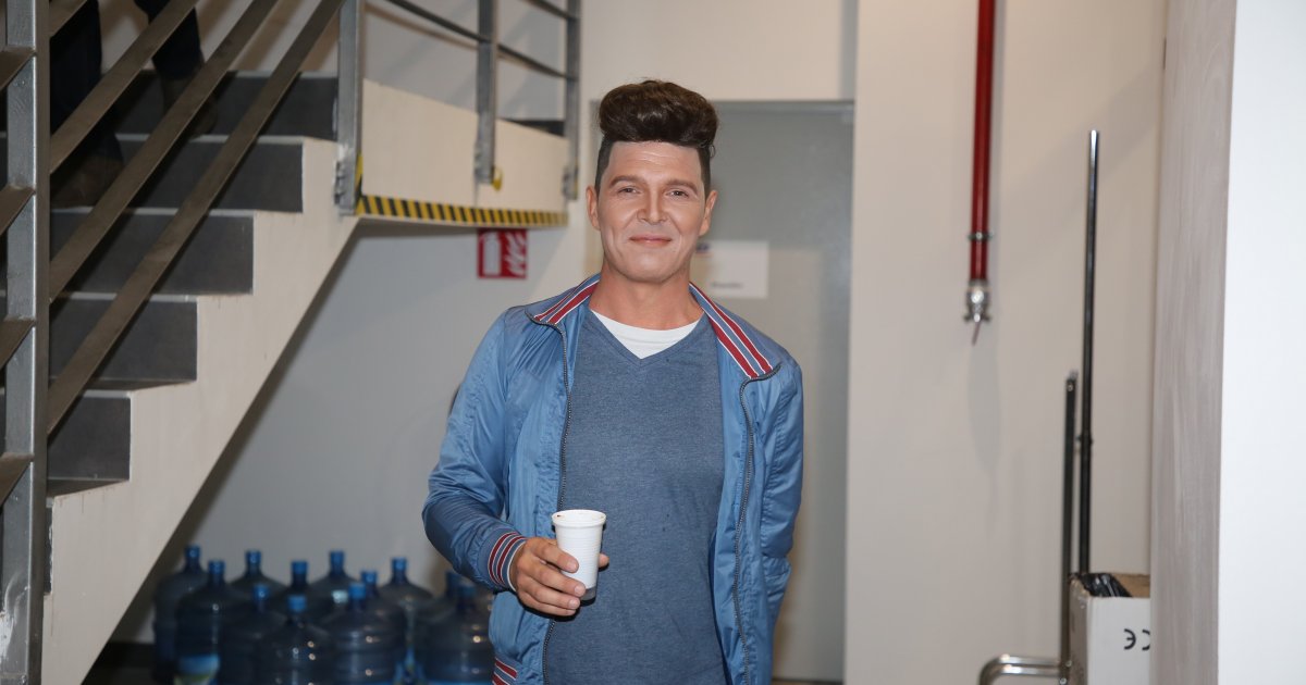 Serbian Pop Singer Aleksa Jelić Underwent Emergency Surgery, Received a Stent!