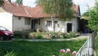 Nerealno jeftine kuće na sat vremena od Beograda: 100 kvadrata i 30 ari placa za 6.000 €