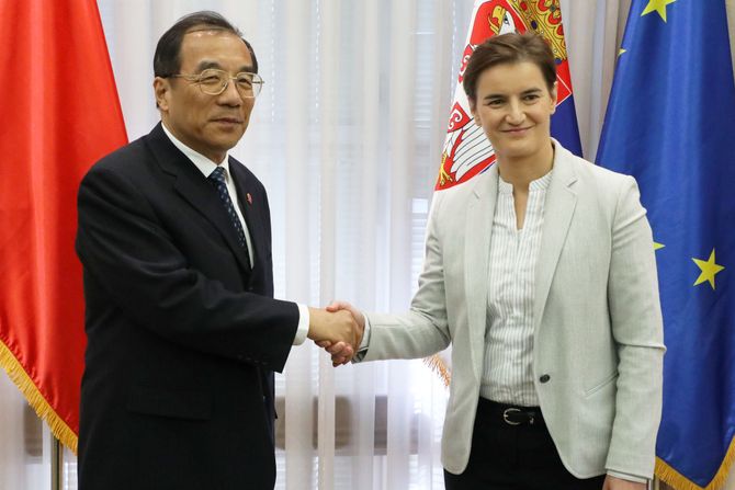 Ana Brnabić, Jang Sijaoduom