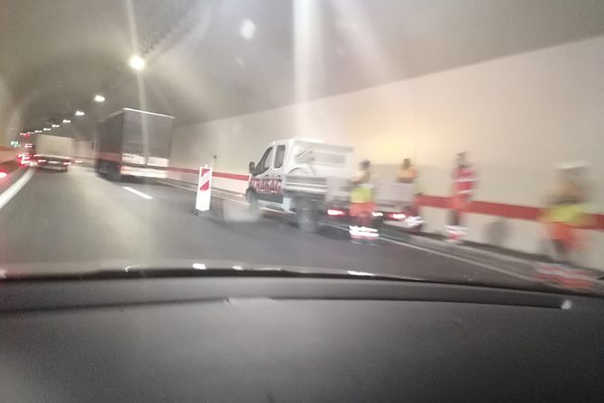 Saobracajna nezgoda u tunelu Brancic