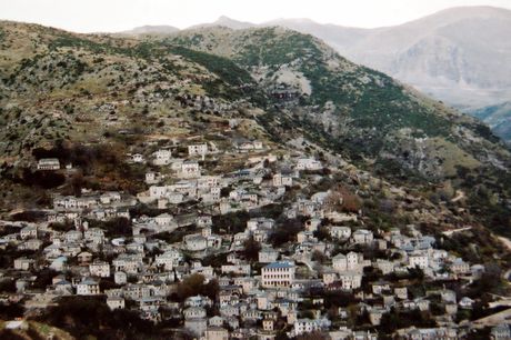 Grčka, selo Sirako, Syrrako  Ioannina regional unit, Epirus, Greece.